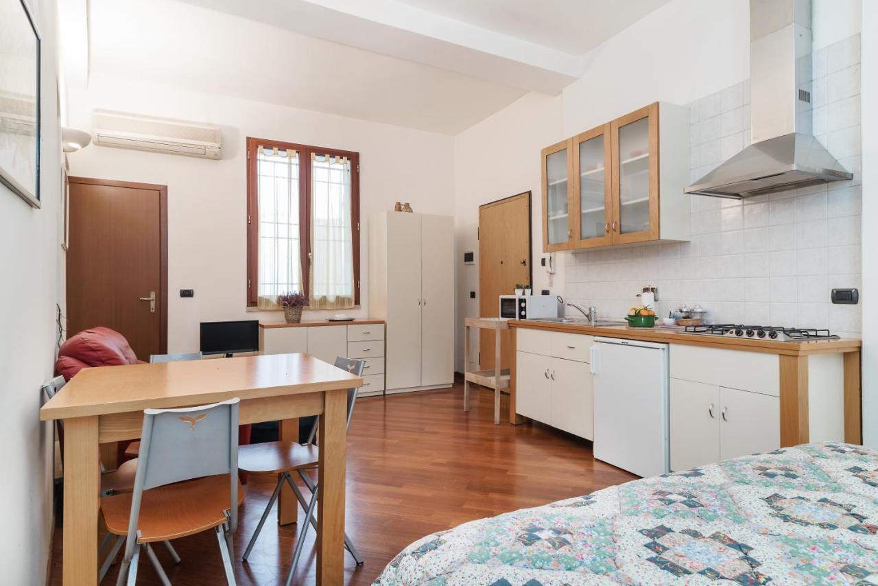 Bologna Central Studio Eksteriør bilde